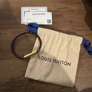 NEW Louis Vuitton Monogram Canvas LV Confidential Bracelet Brown
